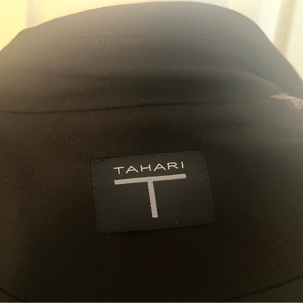 Tahari Classic Black Women's Blazer - Picture 5 of 6